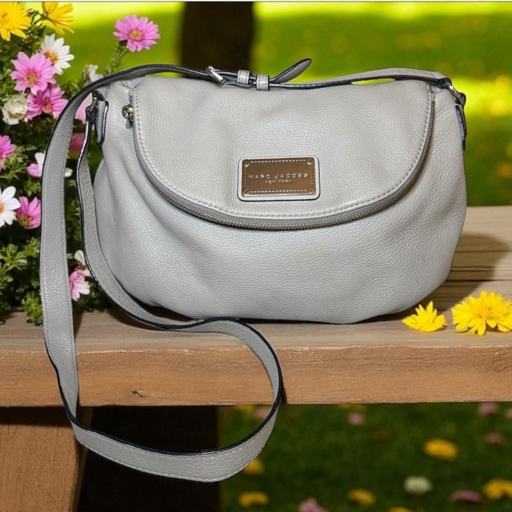 Marc Jacobs Light Gray Crossbody Pebble Leather Bag